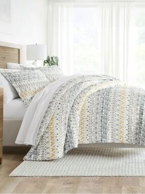 Macys Geo Stripe Reversible Queen Comforter Set